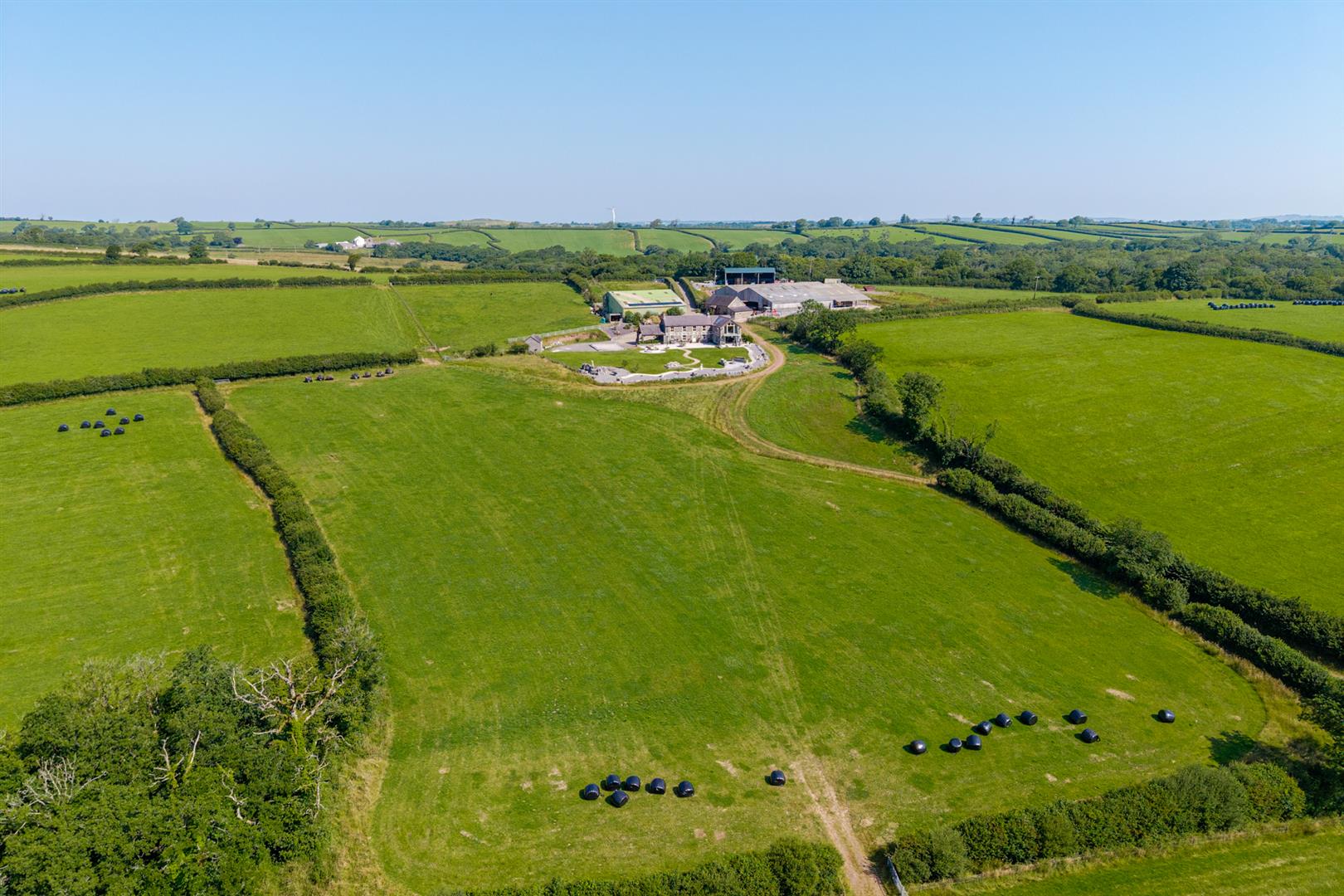 Pen Y Banc, Llangyndeyrn, Kidwelly, SA17 5ES